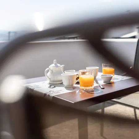 Ariadne アパートホテル