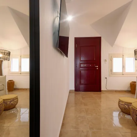 Ariadne アパートホテル 3*