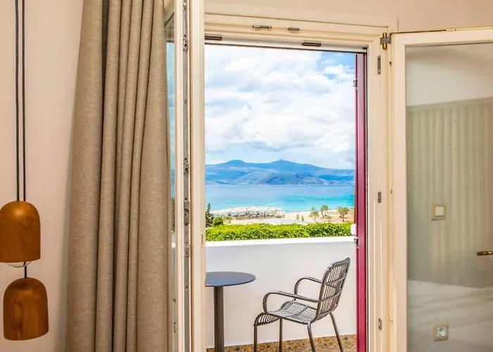 מלון דירות Ariadne 3*