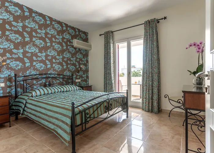 Ariadne מלון דירות