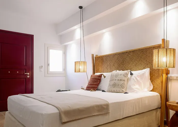 מלון דירות Ariadne 3*