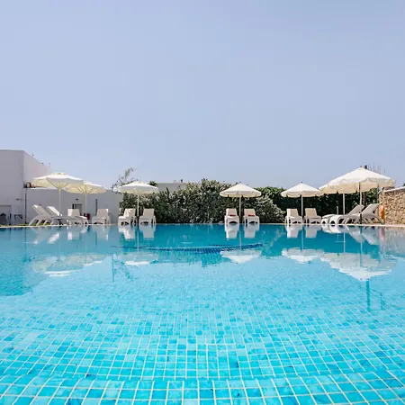 Lägenhetshotell Ariadne 3*