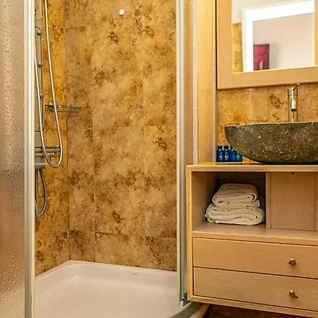 Ariadne Apartmanhotel